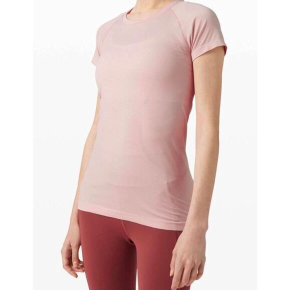 LULULEMON ATHLETICA Swiftly Tech Short Sleeve 2.0 in Misty Pink/Misty Pink Size - Picture 1 of 4